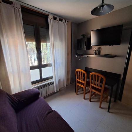 El Meson Apartment Mequinenza Bagian luar foto